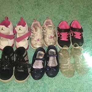 6 pair of girls 7c shoes
